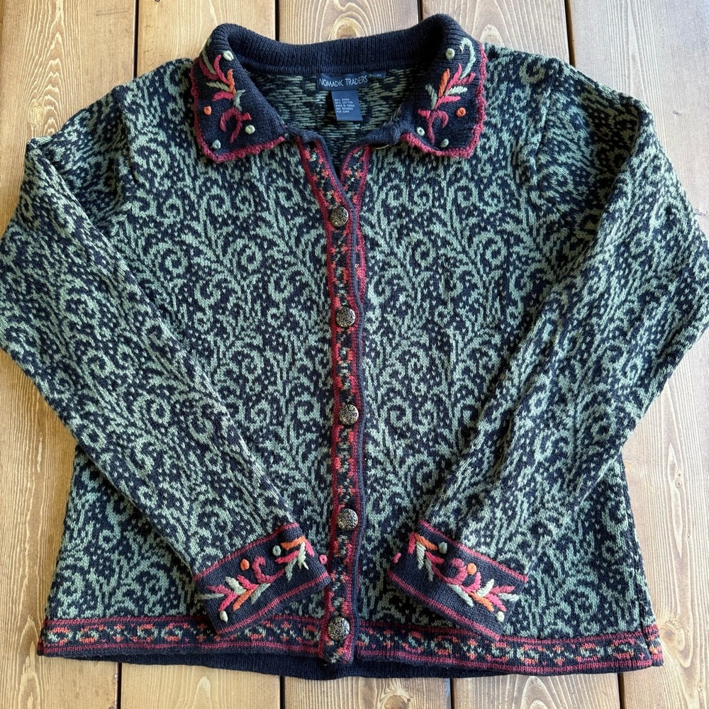Nomadic Traders Embroidered Floral Knit Sweater M
